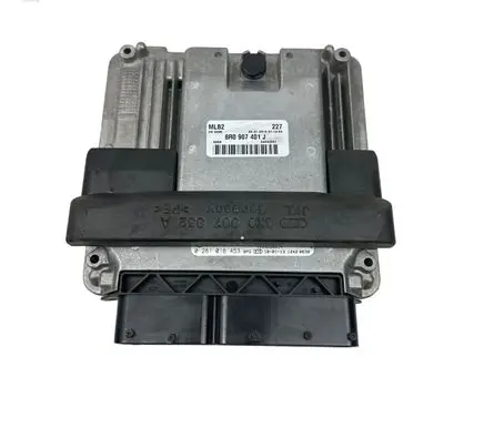 Audi A5 8T 8F Engine control unit/module 8R0907401J 04302001