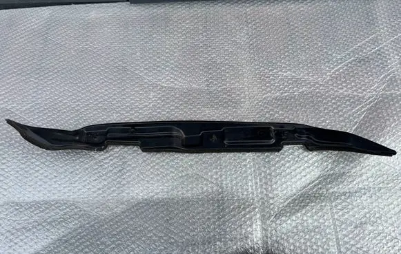 Suzuki Swift III Fender foam support/seal 7235253R0