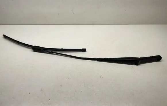 Audi A5 Front wiper blade arm 8W7955408