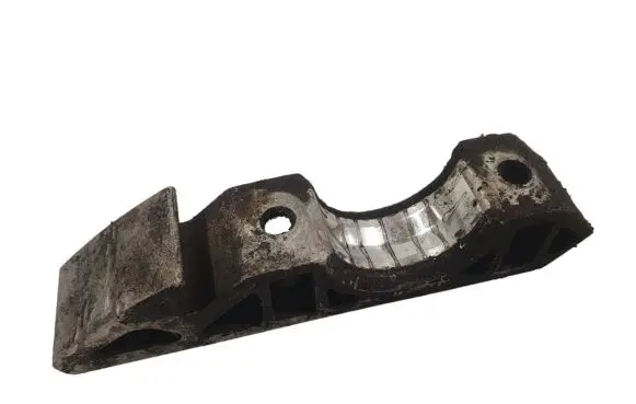 Audi Q7 4L Sway bar bush bracket, front 7L0411063B