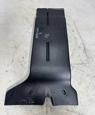 Porsche Macan (95B) Cabin air duct channel 8R0819802