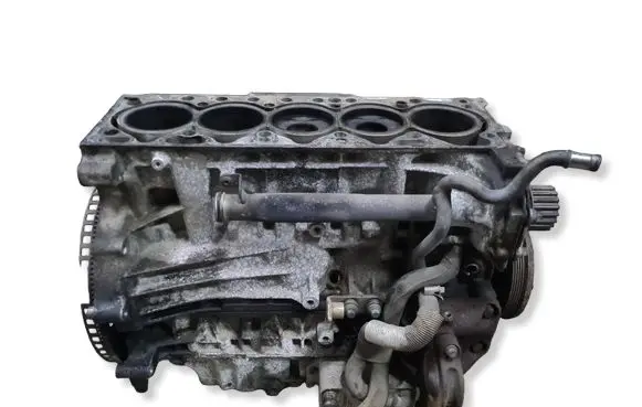 Volvo V70 Engine block 30777125