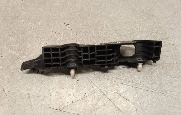 KIA Ceed Front bumper mounting bracket 86513J7000 86515J7000