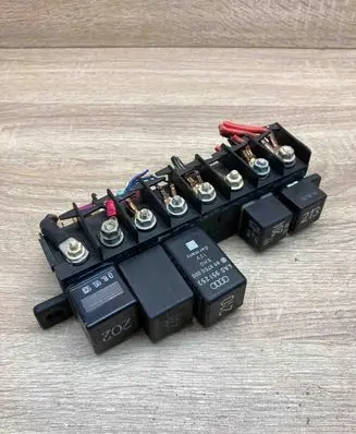 Audi A4 S4 B5 8D Other relay 4A0941822 896046