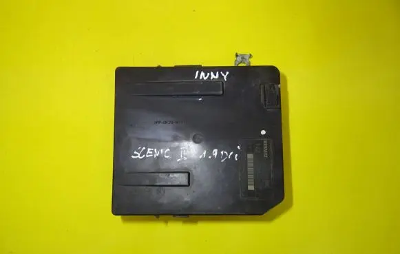 Renault Scenic II - Grand scenic II Fuse module 8200481866-G 519158083 7950482004