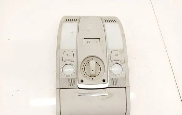 Audi A6 S6 C6 4F Front seat light 4F0947135