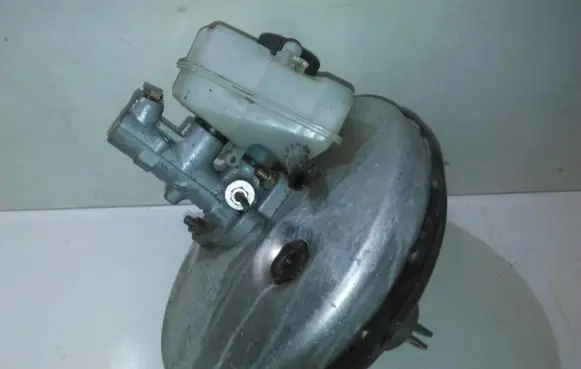 Mercedes-Benz E W210 Brake booster 03776241014 0044302930