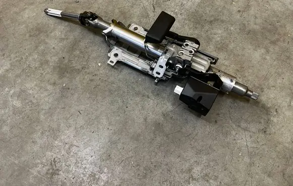 Peugeot 2008 II Steering wheel axle