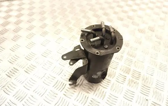 Audi A3 S3 8P Fuel filter housing 3C0127400C 551420