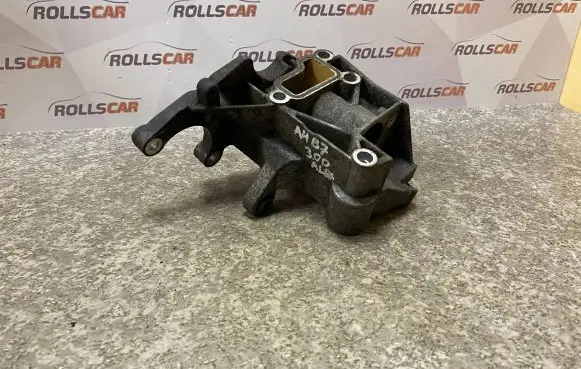 Audi A4 S4 B7 8E 8H Engine mounting bracket 059145169P