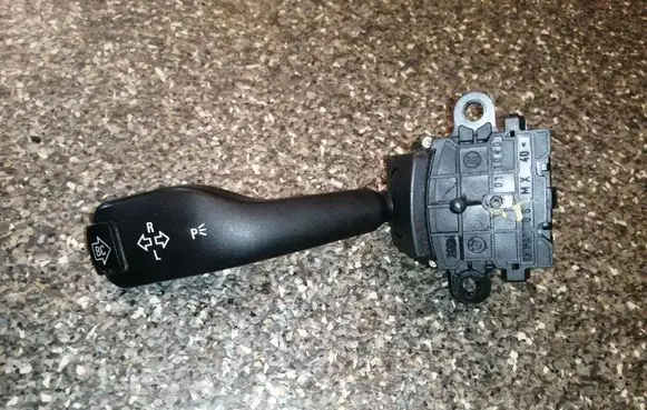 BMW 3 E46 Indicator stalk 8363668
