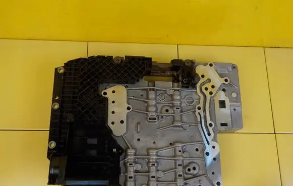 BMW 1 E81 E87 Torque split ecu control unit/module 1071128342