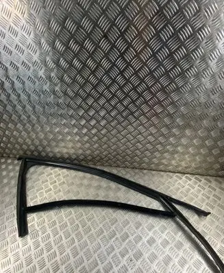 Audi A6 S6 C8 4K Front door glass trim molding 4K0837432B