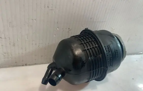 Audi A4 S4 B8 8K Power steering fluid tank/reservoir 4F0422371D