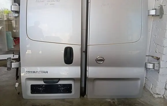 Nissan Primastar Back/rear loading door 