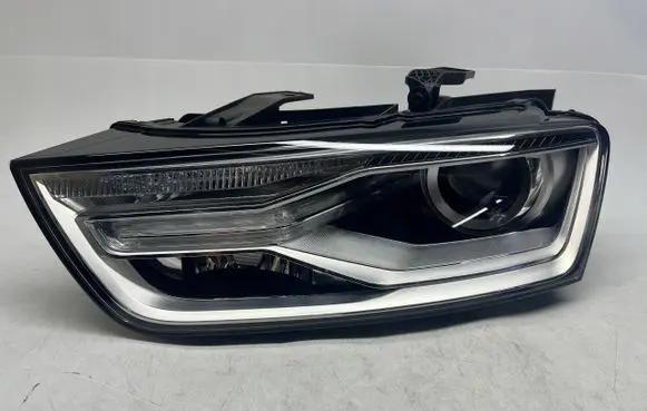 Audi Q3 F3 Headlight/headlamp 8U0941005D