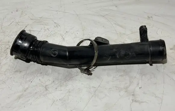 Peugeot 308 Intercooler hose/pipe 9831710780