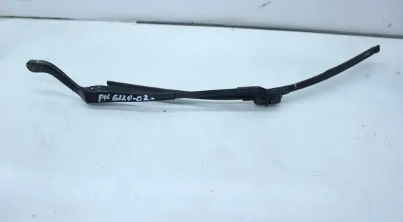 Mercedes-Benz E W211 Windshield/front glass wiper blade 74560