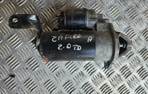Opel Zafira A Starter motor 001109055