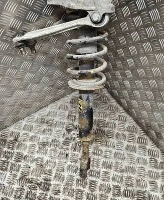 Volkswagen PASSAT B5.5 Front shock absorber/damper 3B0413031