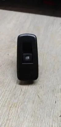 Renault Latitude (L70) Quarter vent window switch 