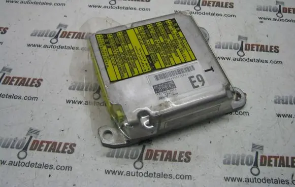Toyota Prius (XW20) Airbag control unit/module 8917047390