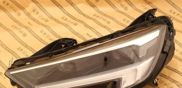 Opel Insignia B Headlight/headlamp 39136835