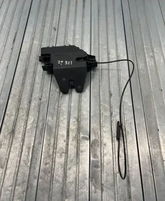 BMW 1 E81 E87 Tailgate/trunk/boot lock/catch/latch 8196401