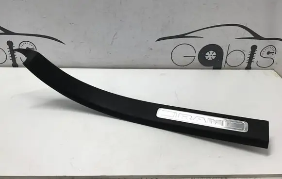 Dodge RAM Rear sill trim cover 6WC721X7AA 6WC72TRMAA