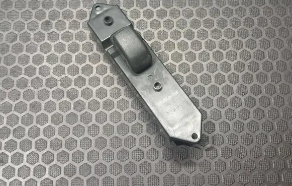 Mitsubishi Galant Electric window control switch MR252818