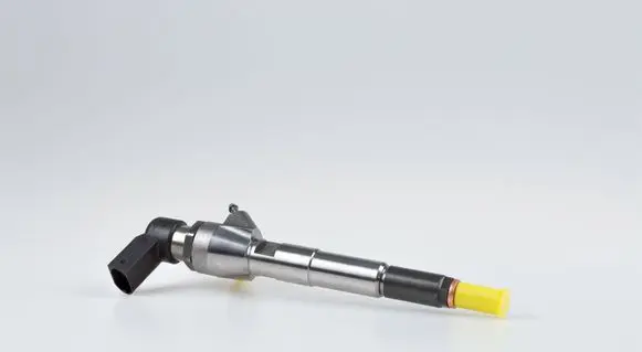 Nissan Juke I F15 Fuel injector 8200903034 A2C59513484
