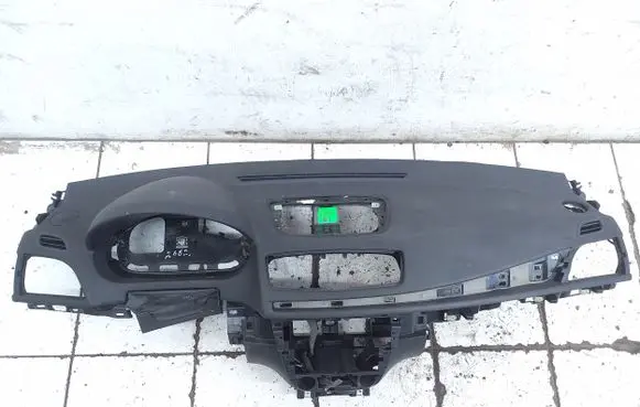 Renault Megane III Dashboard 985250003R
