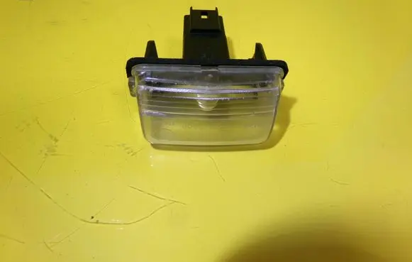 Peugeot 207 Number plate light I090084