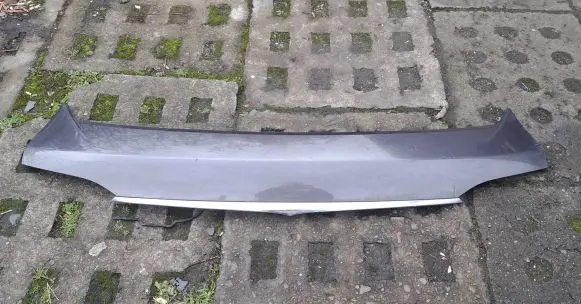 Maserati Levante Tailgate/trunk spoiler 670042733