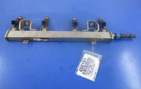 Mazda 6 Fuel main line pipe 6M8G-9D280-AA
