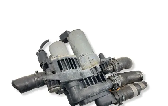 Mercedes-Benz S W220 Coolant heater control valve 2208300184