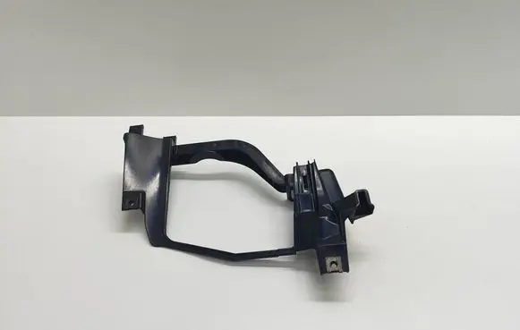 BMW 5 E60 E61 Headlight/headlamp mounting bracket 158738 15873800