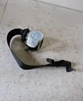 Opel Vectra C Rear seatbelt