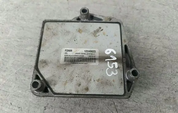 Opel Meriva A Engine control unit/module ECU 12249823DELPHI
