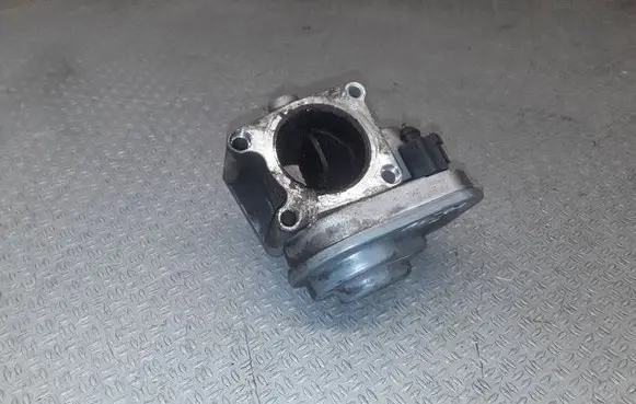 Opel Astra H Throttle valve 8973002310