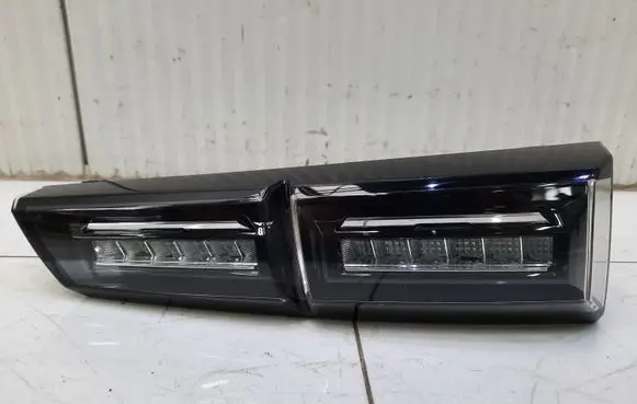 Peugeot 308 Rear/tail lights 9835300680
