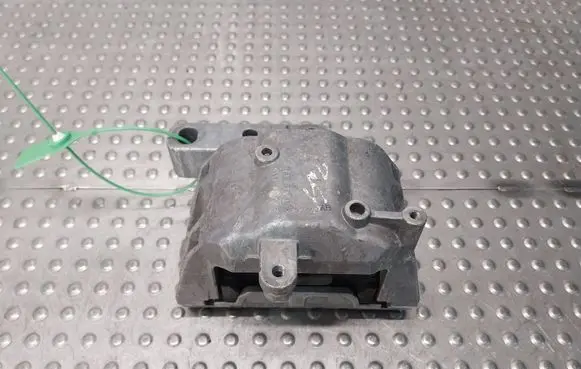 Volkswagen Golf V Engine mount vacuum valve 1K0199262M