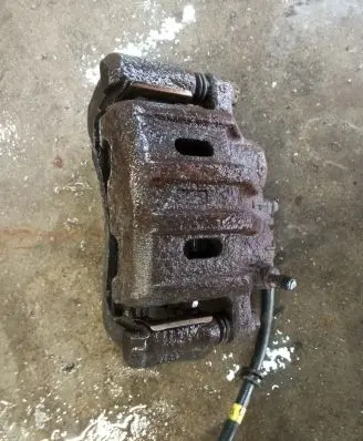 Mitsubishi Outlander Front brake caliper MR370775