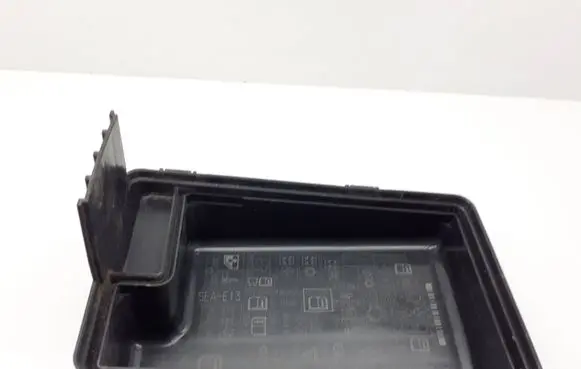 Honda Accord Fuse box cover SEAE13PPT20