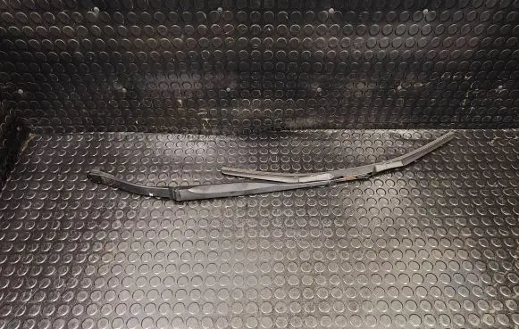 Nissan Murano Z51 Front wiper blade arm