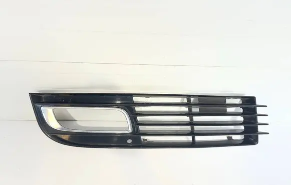 Audi A8 S8 D3 4E Front bumper lower grill 4E0807682AM