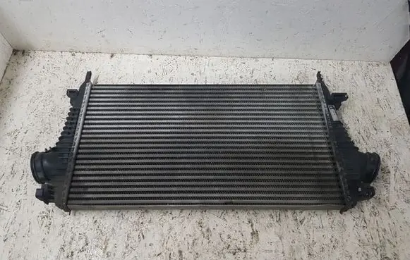 Opel Insignia A Intercooler radiator 13241751