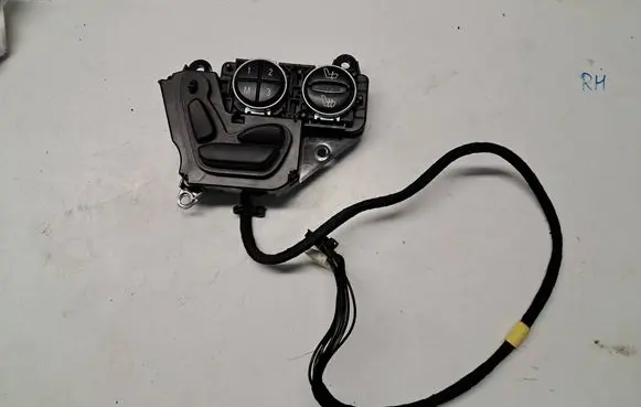 Mercedes-Benz SL R230 Seat control switch A2308210951