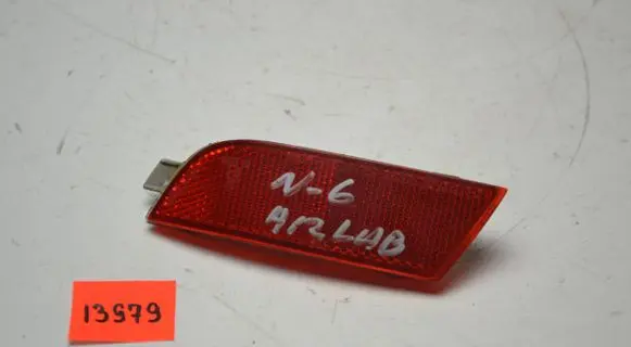 Nissan Note (E11) Rear tail light reflector 25024740