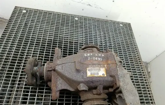 BMW 1 E81 E87 Rear differential 7566169